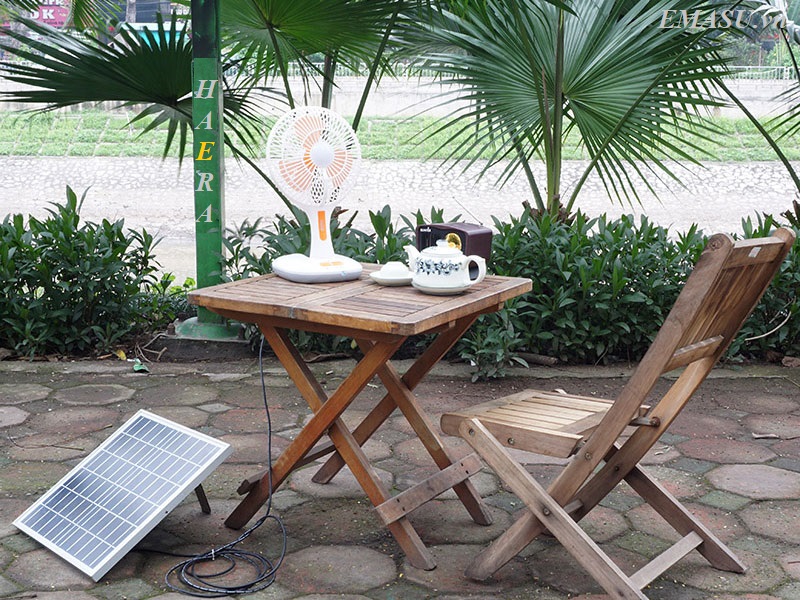 Quạt sạc năng lượng mặt trời Suntek KM-F0166 có thể sử dụng ở mọi nơi như trong nhà, ngoài vườn...